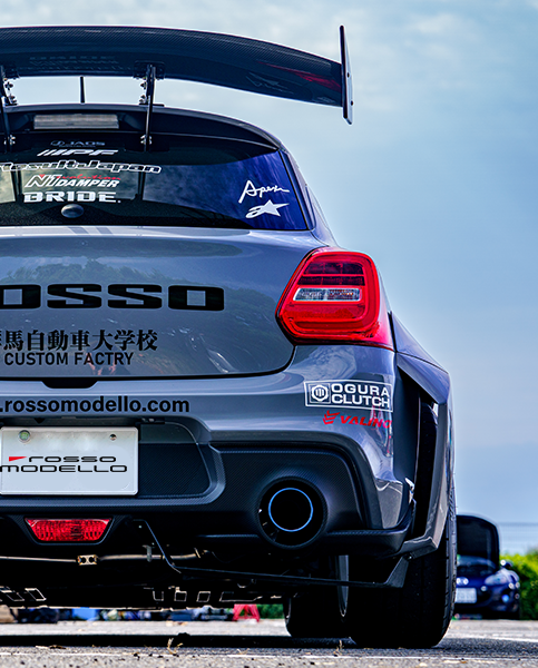 103 めまぐるしく フェアレディ- Z33 ステンレス製 左右出しマフラー